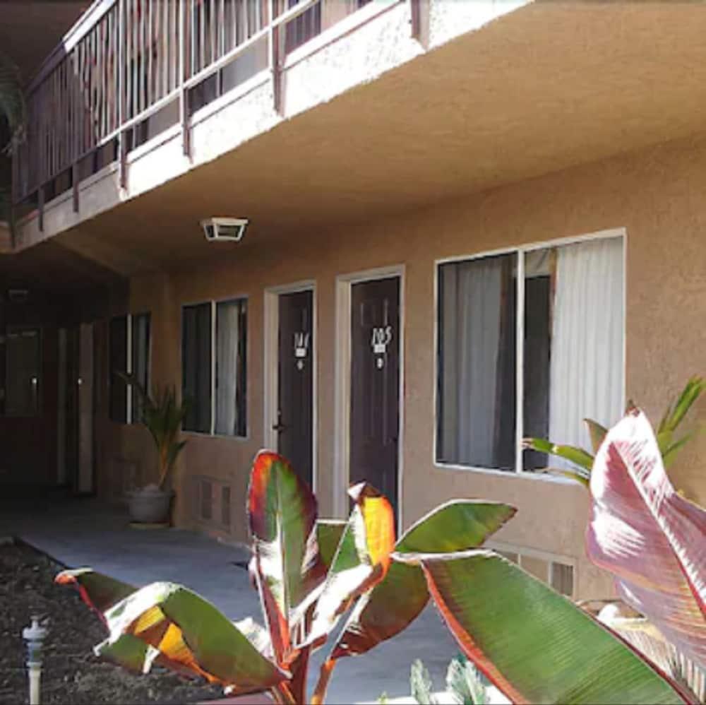 Rivera Inn & Suites Motel Pico Rivera Eksteriør billede