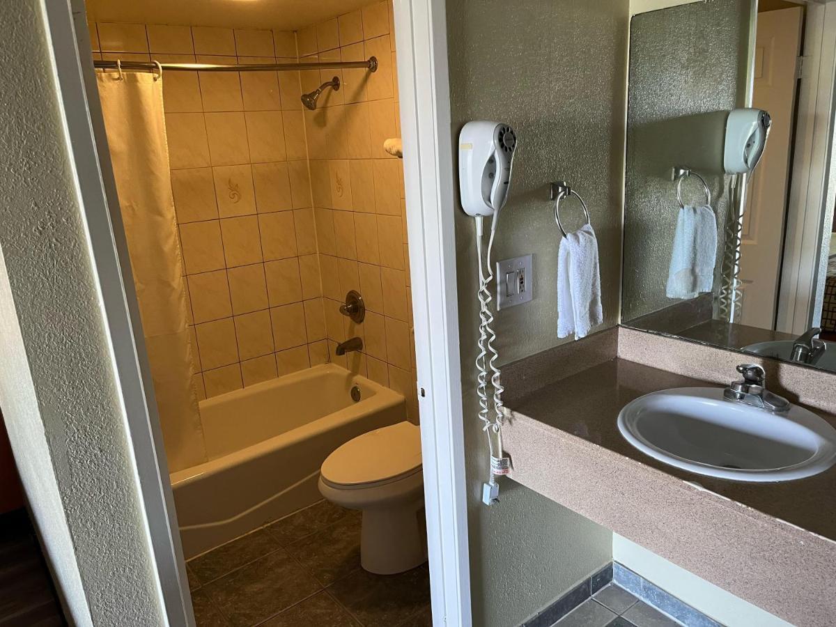 Rivera Inn & Suites Motel Pico Rivera Eksteriør billede