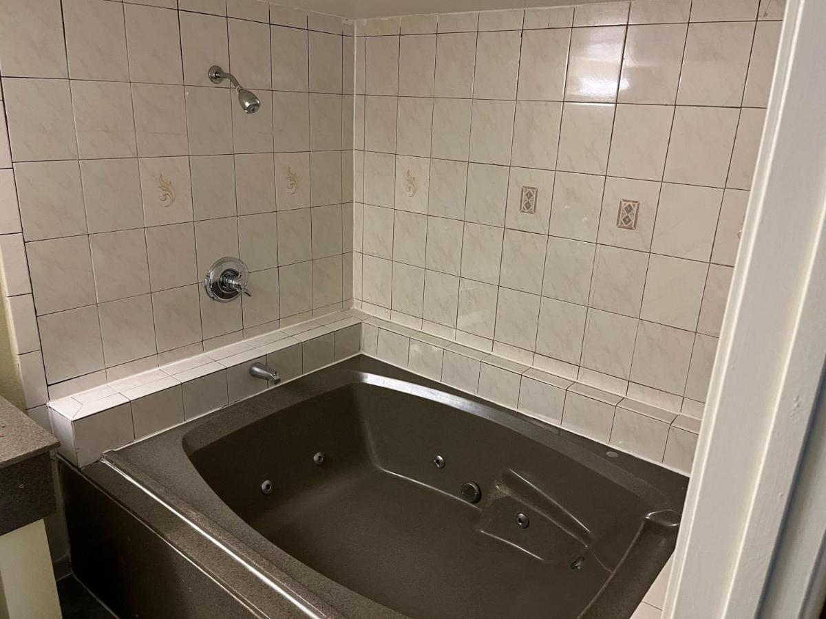 Rivera Inn & Suites Motel Pico Rivera Eksteriør billede